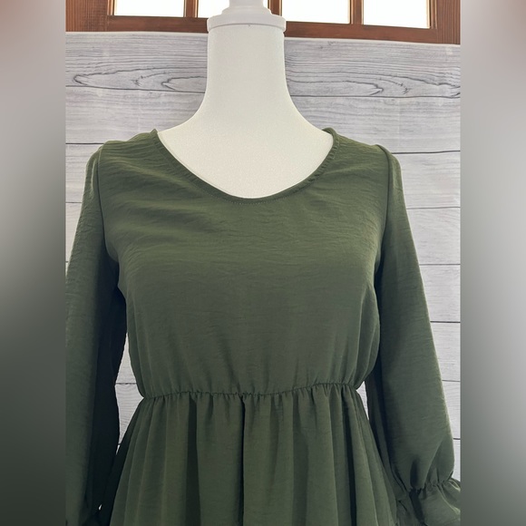 Reb in J 220 Dress - Green Size Small - Picture 6 of 7